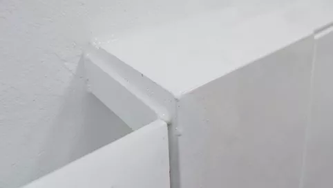 Jaki grunt pod płytki na tynk gipsowy