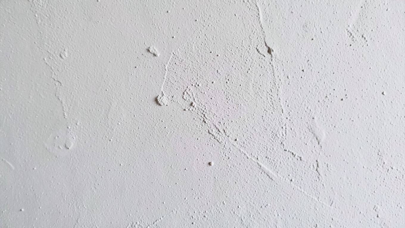 pierwsze malowanie tynku cementowo wapiennego