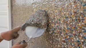 jak położyć tynk żywiczny