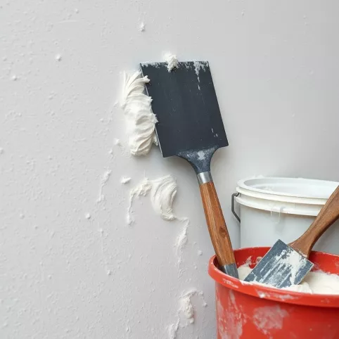 Jak poprawić Źle położony tynk mozaikowy