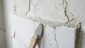 klejenie płyt g k na stare tynki