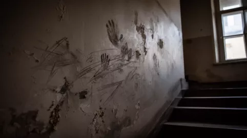 Marmolit Na Klatce Schodowej