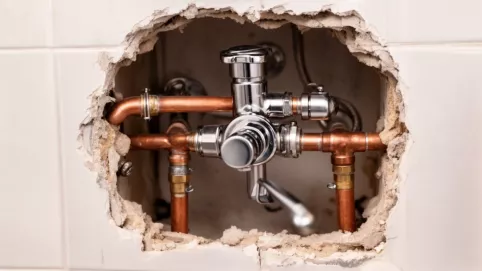 montowanie baterii podtynkowej