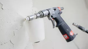 pistolet do tynków zewnętrznych