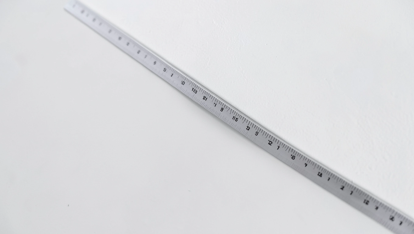 Sprawdzanie równości tynków gipsowych